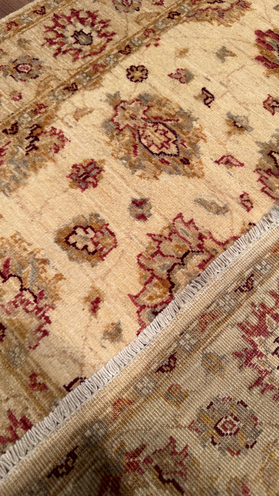 Uşak Original Hand Woven Cream Vegetable Dyed Wool Carpet 101x148 1.49 Square Meters - 3x5 ft