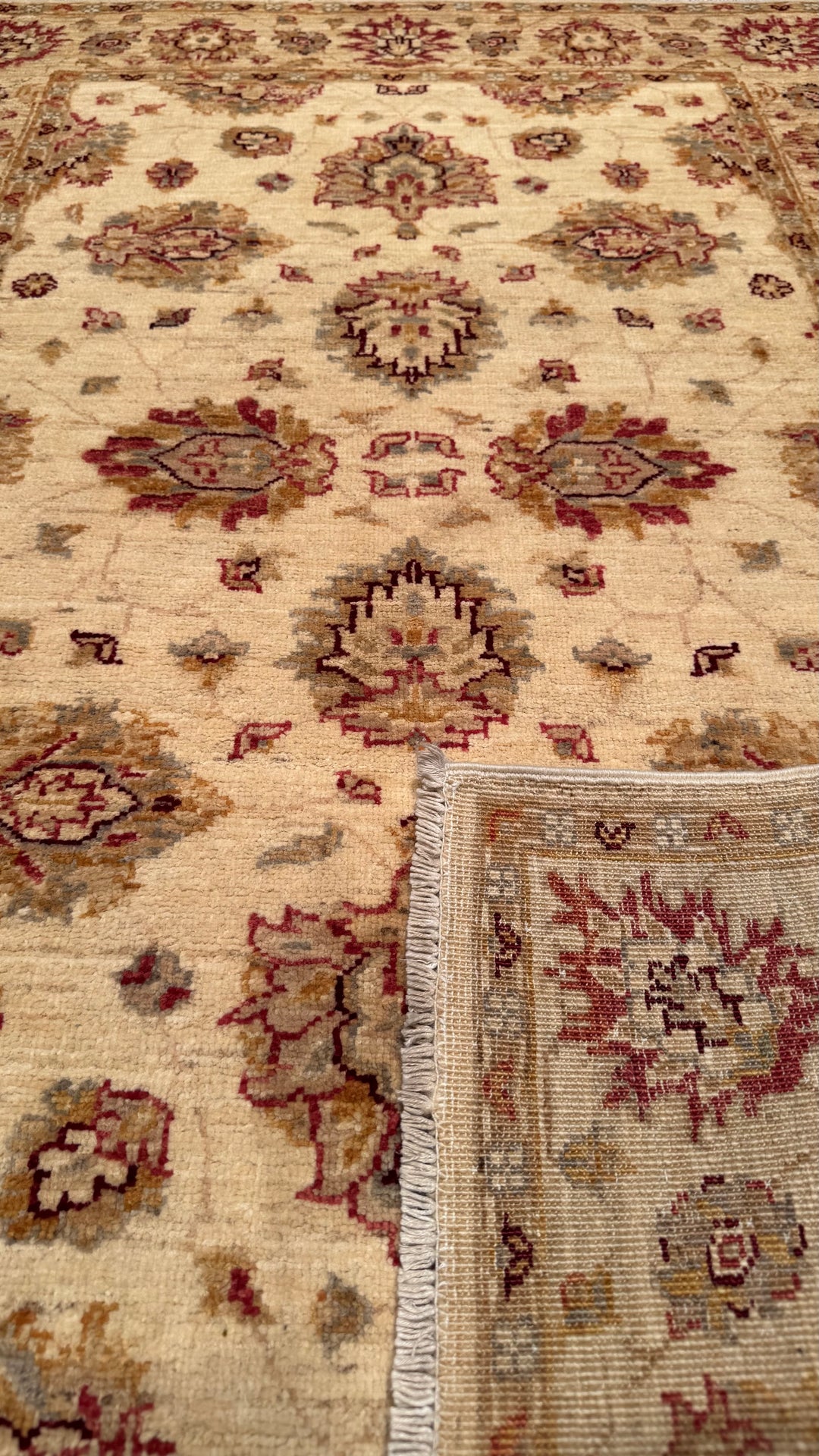 Uşak Original Hand Woven Cream Vegetable Dyed Wool Carpet 101x148 1.49 Square Meters - 3x5 ft