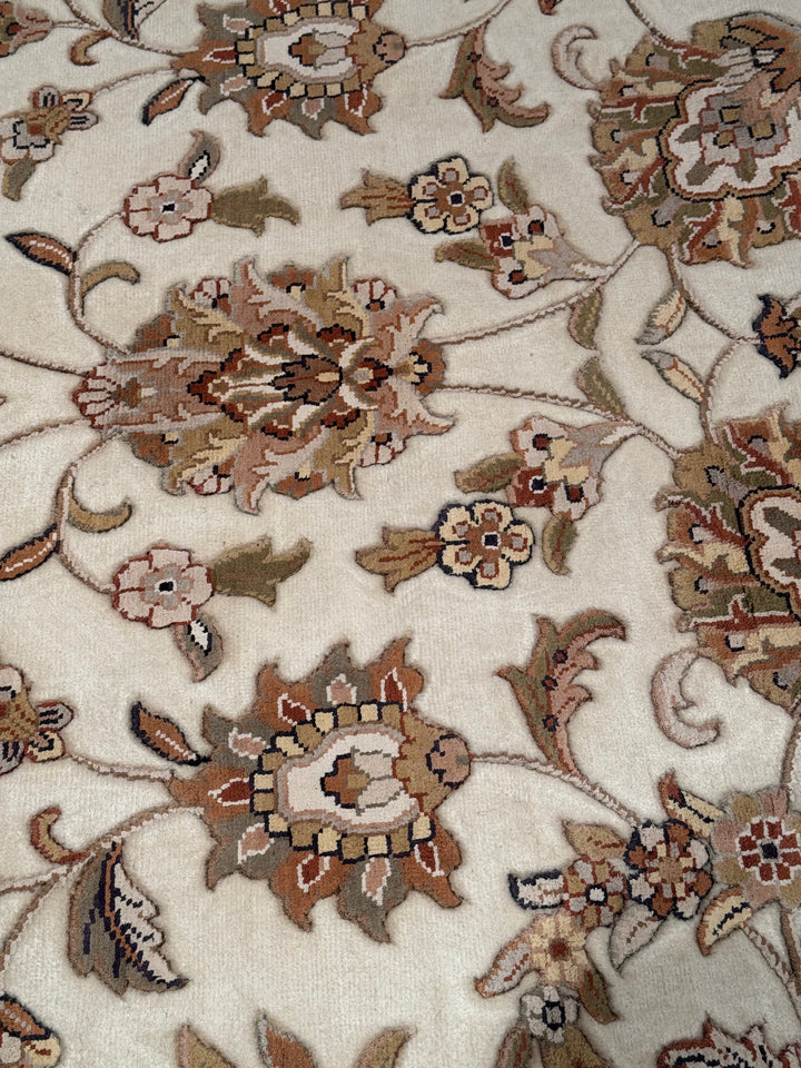 Indian Owl Original Hand Woven Round Black Cream Wool Bamboo Rug 250x251 6.28 Square Meters - 8x8 ft