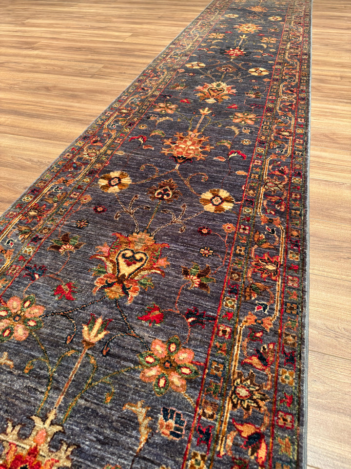 Sultani Çiçekli Yolluk Orijinal El Dokuması Gri Kök Boya Yün Halı 0.79x398 3.14 Metrekare - 3x12 ft