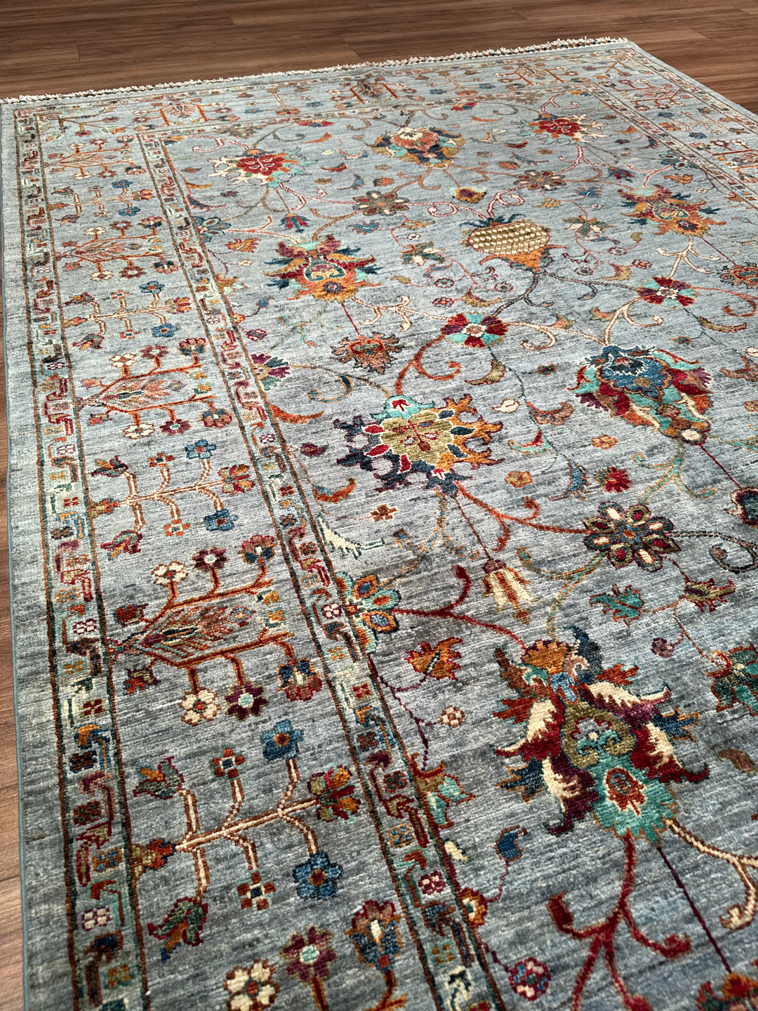 سجادة سلطاني بينبيرجيسي الأصلية المصنوعة يدويًا من الصوف الرمادي المصبوغ بصبغة الجذور، 174 × 240، 4.18 متر مربع - 6 × 8 قدم 