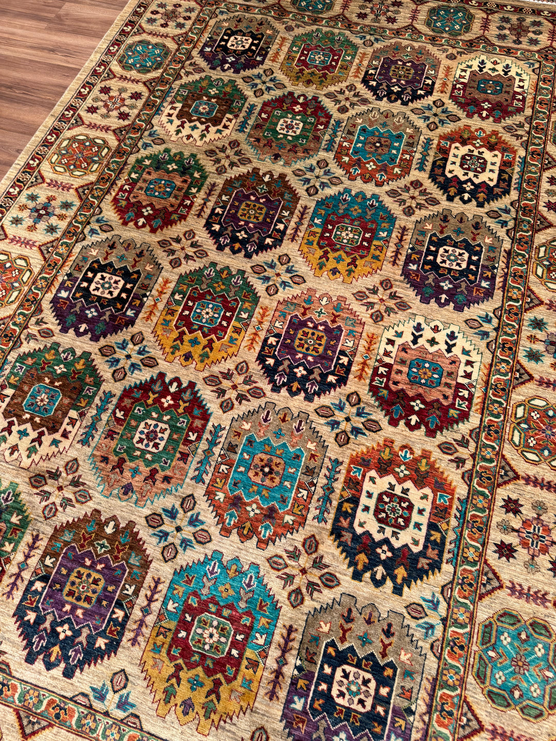 Veziri Orijinal El Dokuması Bej Kök Boya Yün Halı 209x312 6.52 Metrekare - 7x10 ft