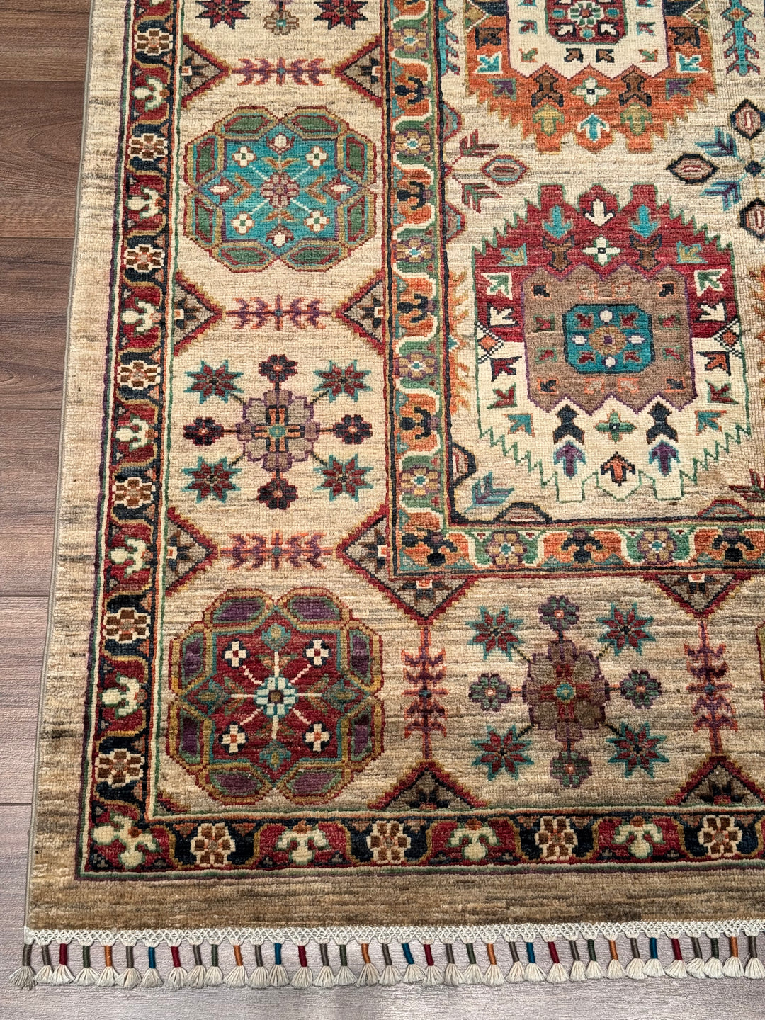 Veziri Orijinal El Dokuması Bej Kök Boya Yün Halı 209x312 6.52 Metrekare - 7x10 ft