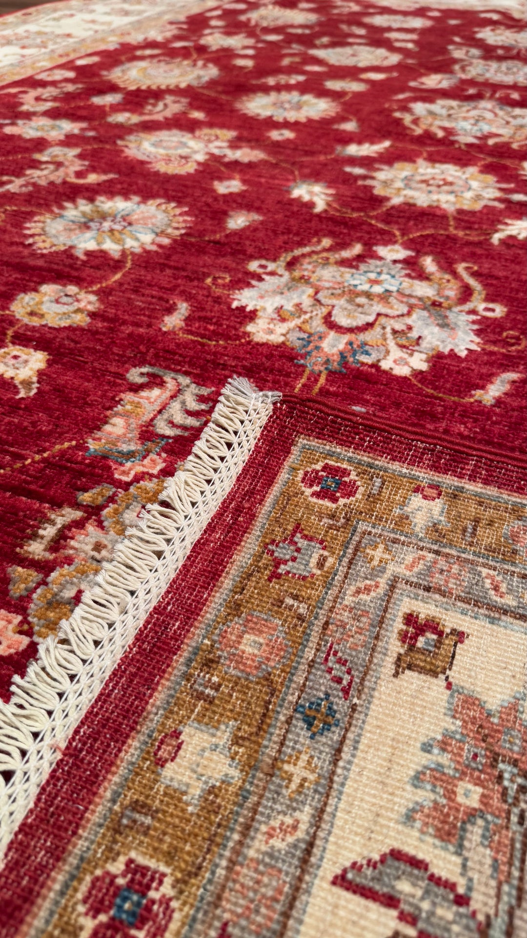 Uşak Original Hand Woven Red Cream Vegetable Dyed Wool Carpet 213x297 6.33 Square Meters - 8x10 ft