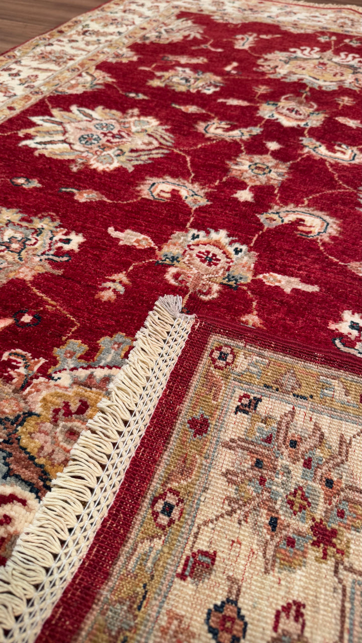 Uşak Original Hand Woven Red Cream Vegetable Dyed Wool Carpet 124x178 2.21 Square Meters - 4x6 ft