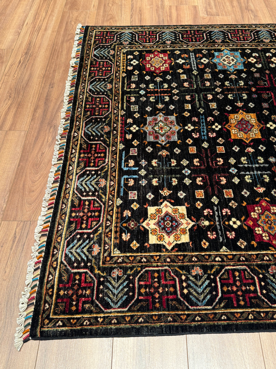 Veziri Bilcik Orijinal El Dokuması Siyah Kök Boya Yün Halı 154x210 3.23 Metrekare - 5x7 ft