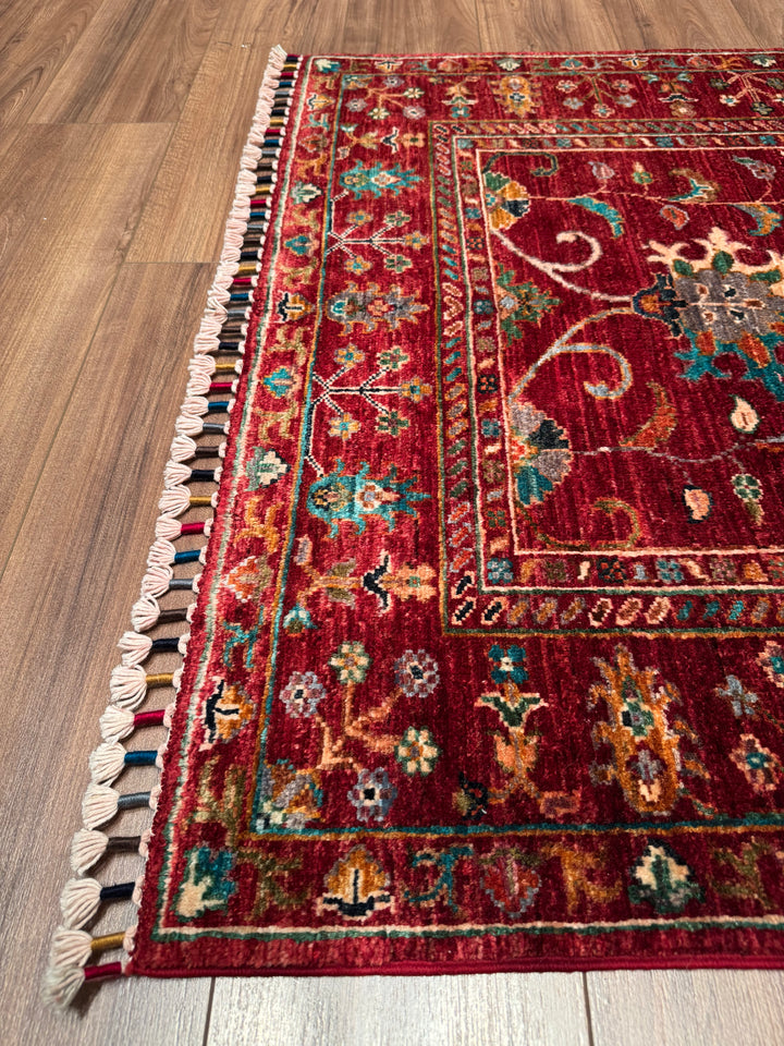 Sultani Binbirgece Orijinal El Dokuması Kırmızı Kök Boya Yün Halı 106x154 1.63 Metrekare - 3x5 ft