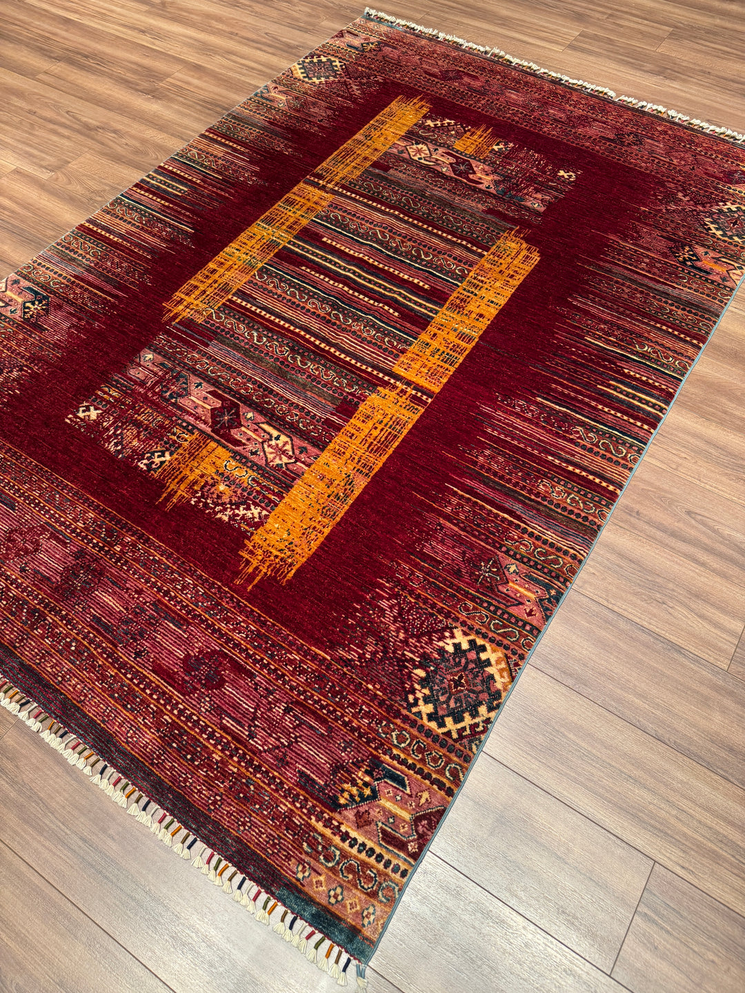 Khorjin Orijinal El Dokuması Kırmızı Kök Boya Yün Halı 169x249 4.21 Metrekare - 5x7 ft