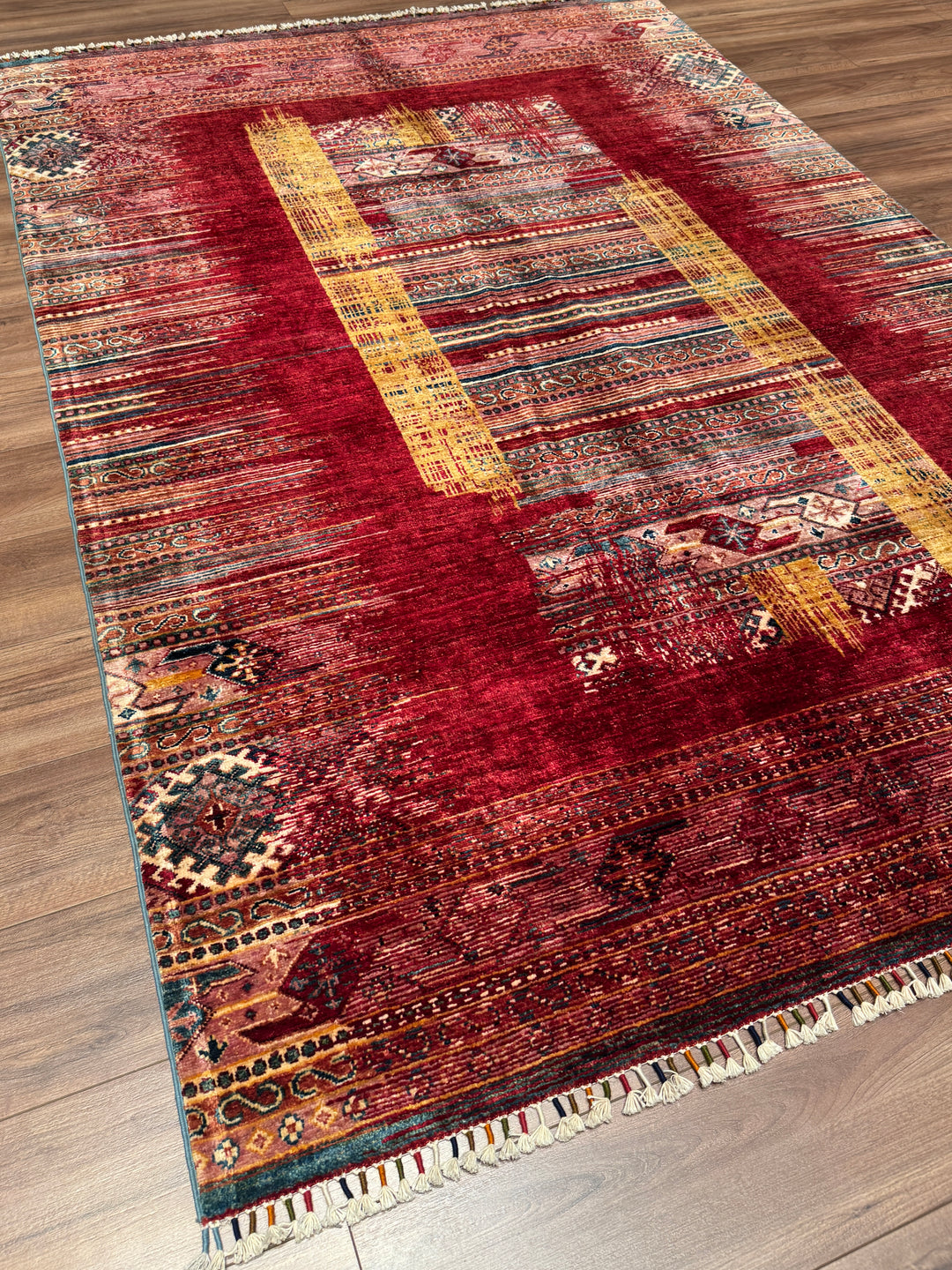 Khorjin Orijinal El Dokuması Kırmızı Kök Boya Yün Halı 169x249 4.21 Metrekare - 5x7 ft