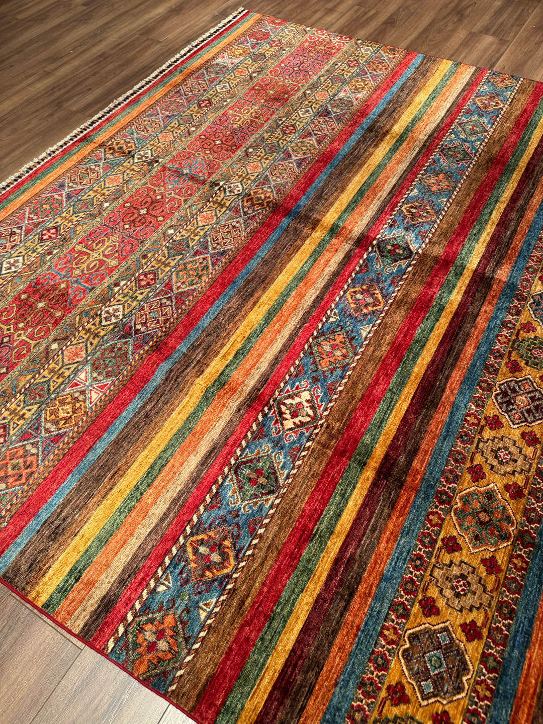 Khorjin Orijinal El Dokuması Multi Kök Boya Yün Halı 242x335 8.11 Metrekare - 8x11 ft
