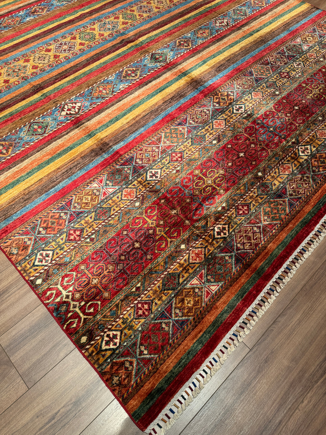 Khorjin Orijinal El Dokuması Multi Kök Boya Yün Halı 242x335 8.11 Metrekare - 8x11 ft