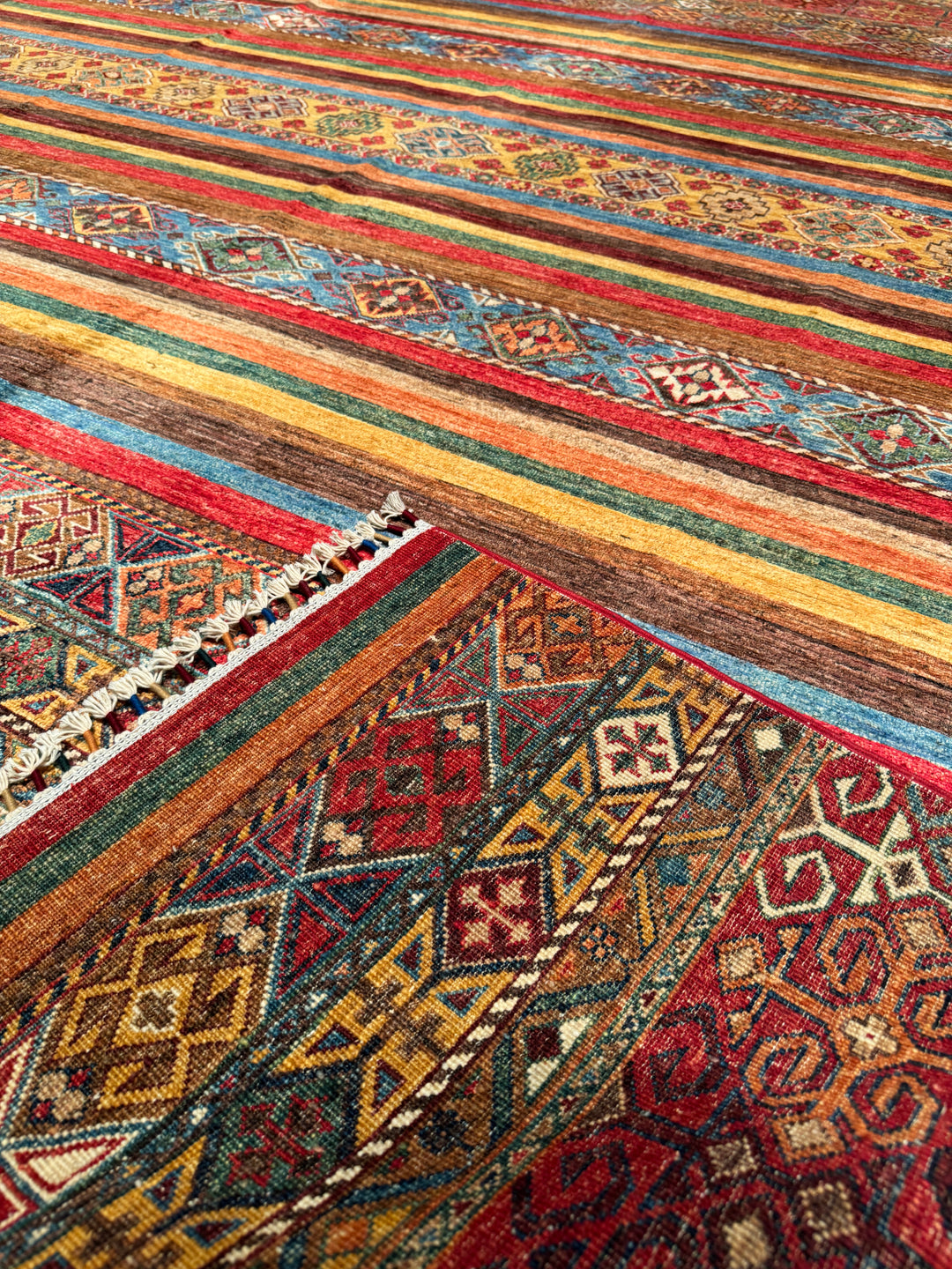 Khorjin Orijinal El Dokuması Multi Kök Boya Yün Halı 242x335 8.11 Metrekare - 8x11 ft