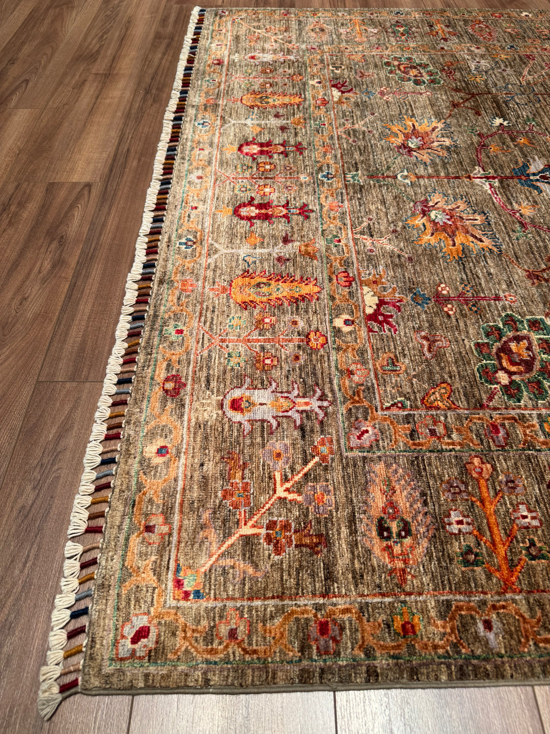 Sultani Floral Original Handwoven Earth Dye Wool Rug 169x243 cm (4.11 square meters) - 5x8 ft 