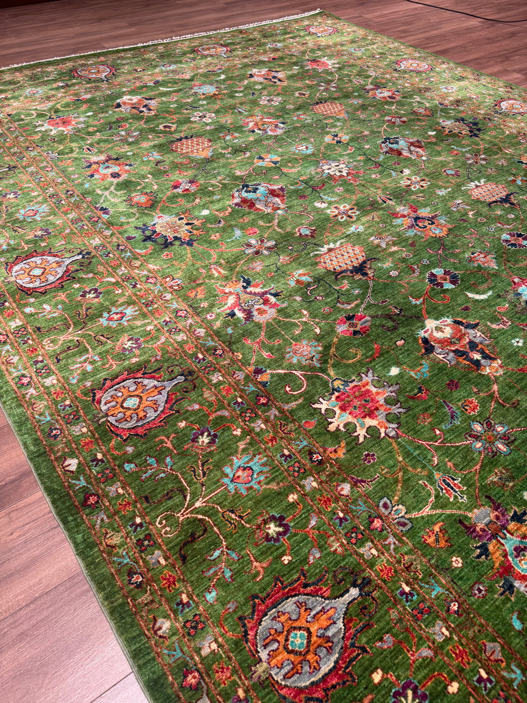 Sultani Binbirgece Orijinal El Dokuması Yeşil Kök Boya Yün Halı 269x366 9.85 Metrekare - 9x12 ft