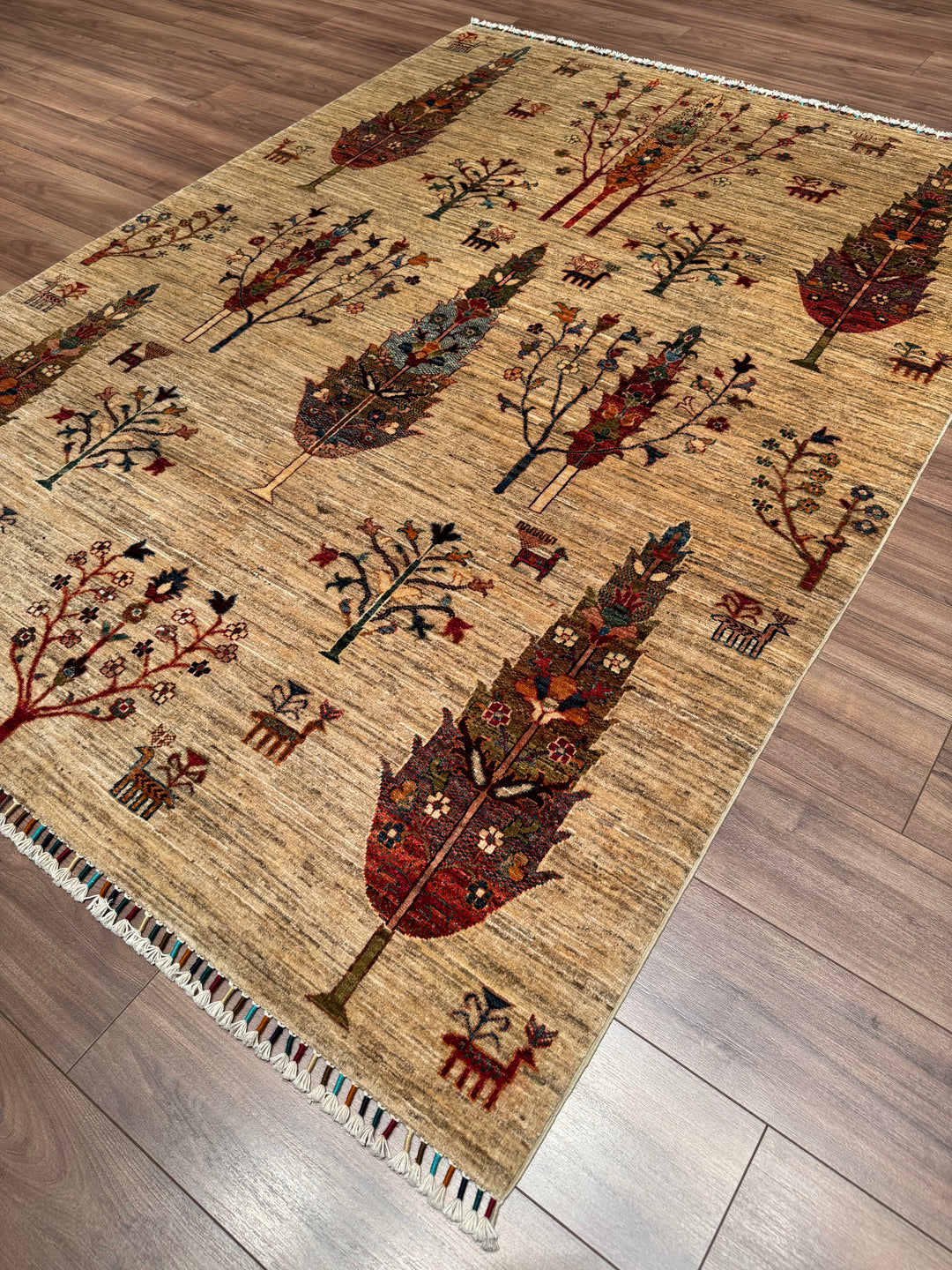 Sultani Tree of Life Original Handwoven Beige Root Dye Wool Rug 174x238 cm (4.14 square meters - 5x8 ft) 