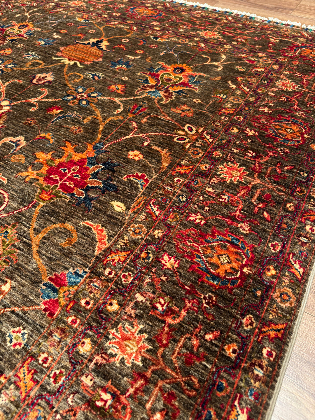 Sultani One Thousand and One Nights Original Handwoven Earth Dye Wool Rug 170x241 cm (4.10 square meters) - 5x8 ft