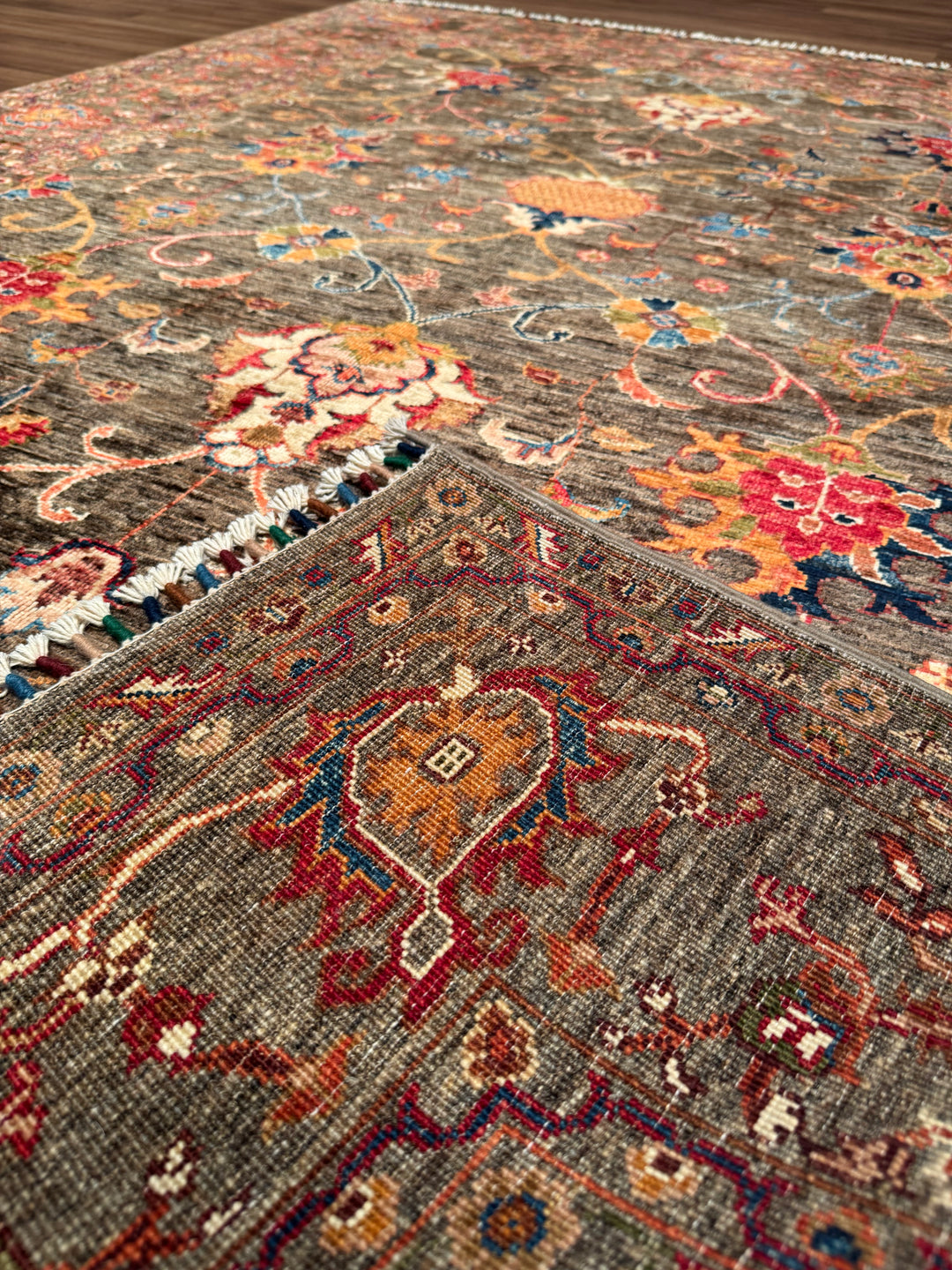 Sultani One Thousand and One Nights Original Handwoven Earth Dye Wool Rug 170x241 cm (4.10 square meters) - 5x8 ft