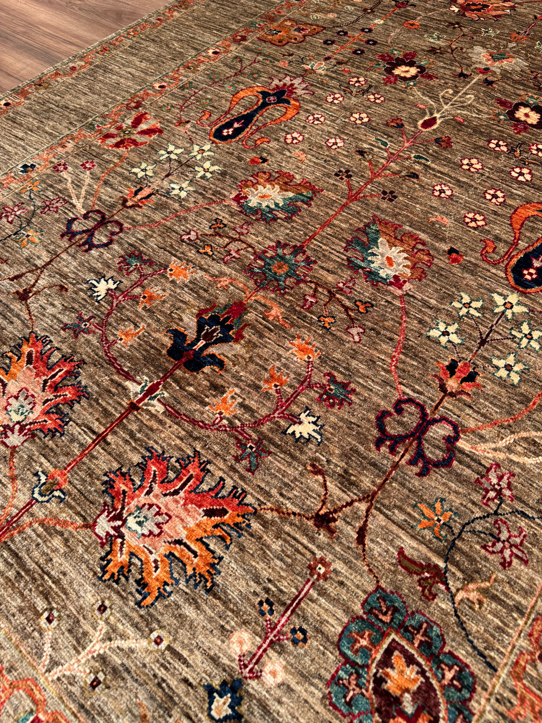 Sultani One Thousand and One Nights Original Handwoven Beige Root Dye Wool Rug 168x252 cm (4.23 square meters) - 5x8 ft