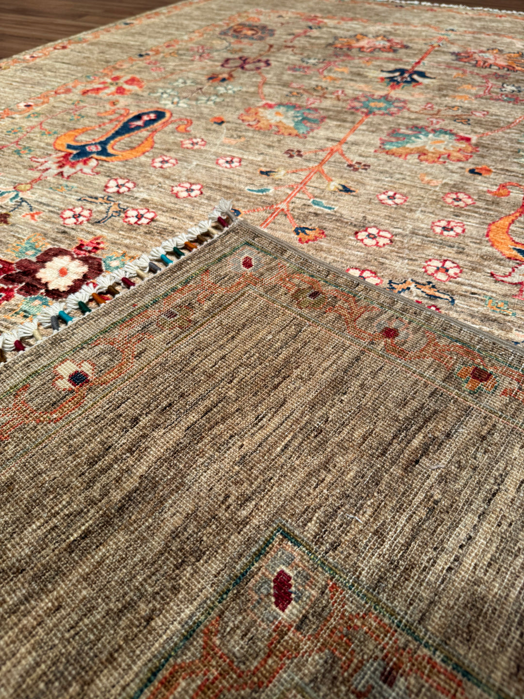Sultani One Thousand and One Nights Original Handwoven Beige Root Dye Wool Rug 168x252 cm (4.23 square meters) - 5x8 ft