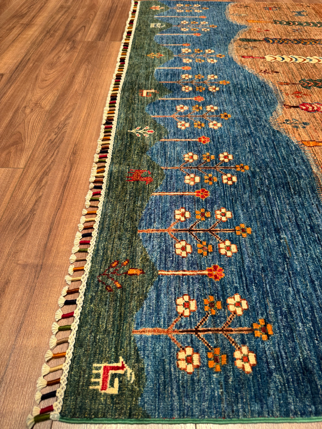 سجادة سلطاني شجرة الحياة الأصلية المصنوعة يدويًا من الصوف المصبوغ متعدد الجذور، 174 × 251، 4.37 متر مربع - 5 × 8 قدم