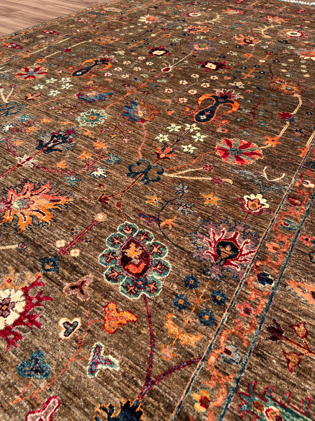 سجادة سلطاني زهرية أصلية مصنوعة يدويًا من الصوف المصبوغ بصبغة جذور الأرض، مقاس 196 × 299، 5.86 متر مربع - 7 × 10 قدم