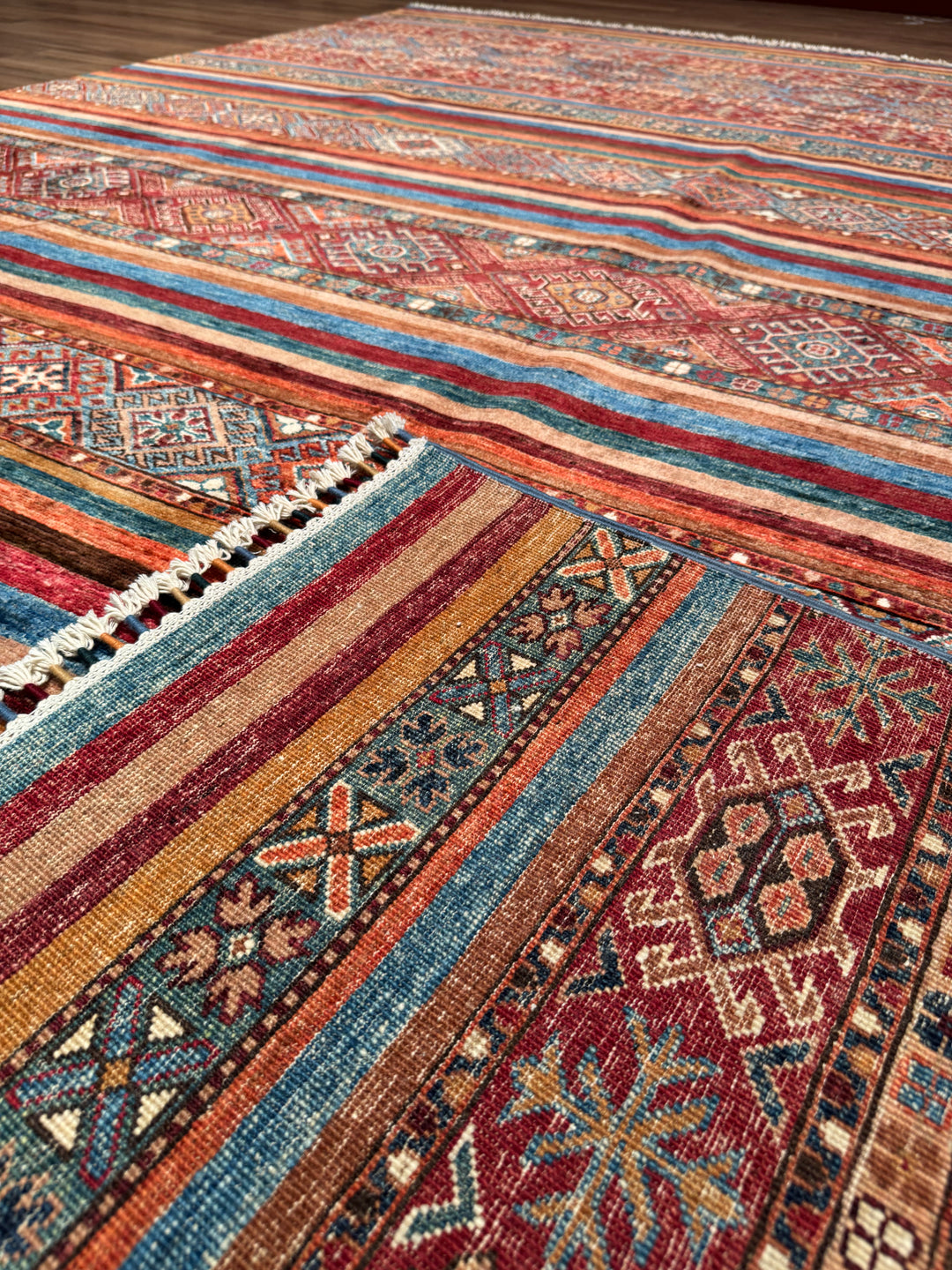 Khorjin Original Handwoven Multi-Dye Wool Rug 266x355 cm (9.44 square meters) - 8x11 ft 