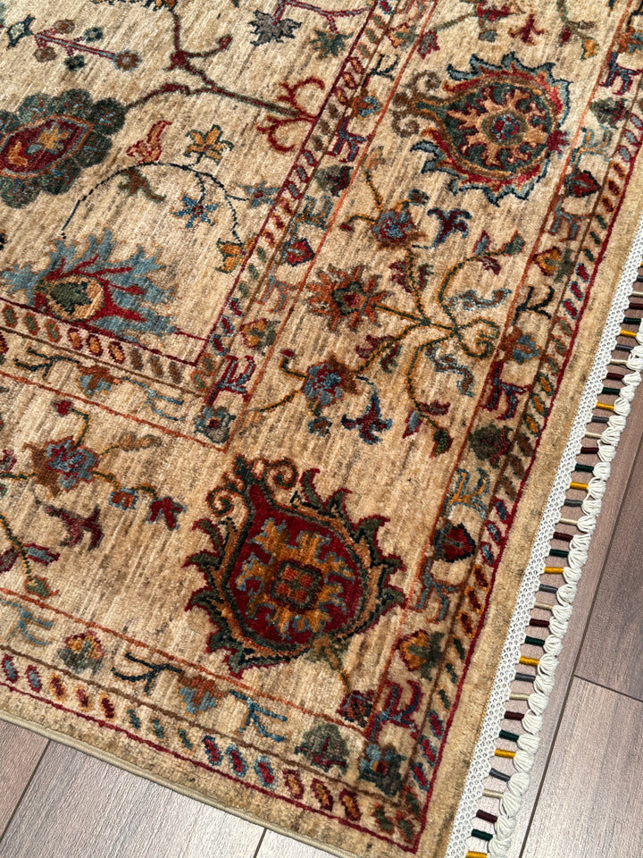 Sultani Çiçekli Orijinal El Dokuması Bej Kök Boya Yün Halı 207x289 5.98 Metrekare - 7x10 ft