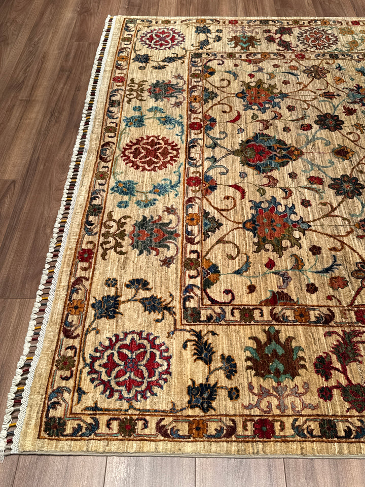 Sultani Çiçekli Orijinal El Dokuması Bej Kök Boya Yün Halı 203x312 6.33 Metrekare - 7x10 ft