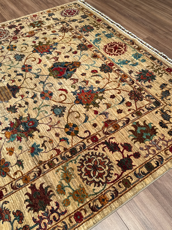 Sultani Çiçekli Orijinal El Dokuması Bej Kök Boya Yün Halı 203x312 6.33 Metrekare - 7x10 ft