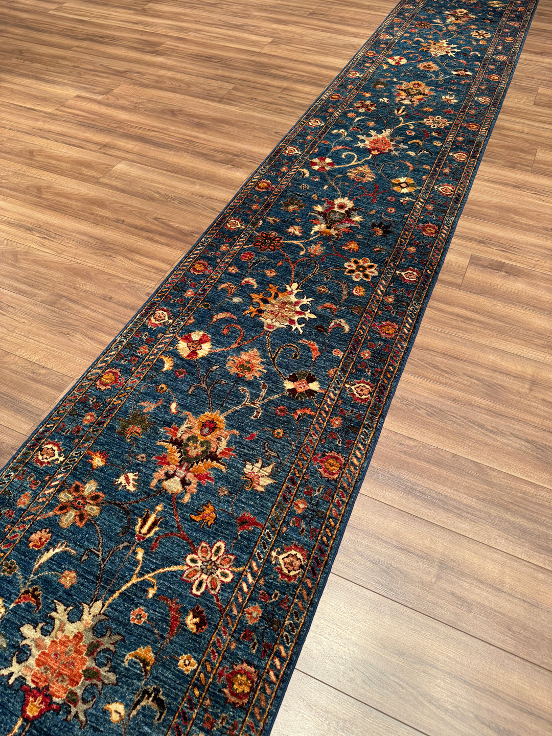 Sultani Binbirgece Uzun Yolluk Orijinal El Dokuması Lacivert Kök Boya Yün Halı 0.77x490 3.16 Metrekare - 3x16 ft