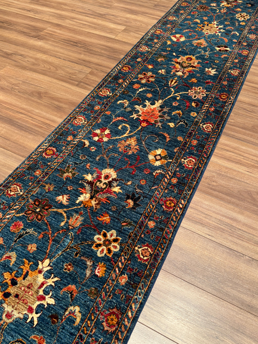 Sultani Binbirgece Uzun Yolluk Orijinal El Dokuması Lacivert Kök Boya Yün Halı 0.75x493 3.70 Metrekare - 3x16 ft