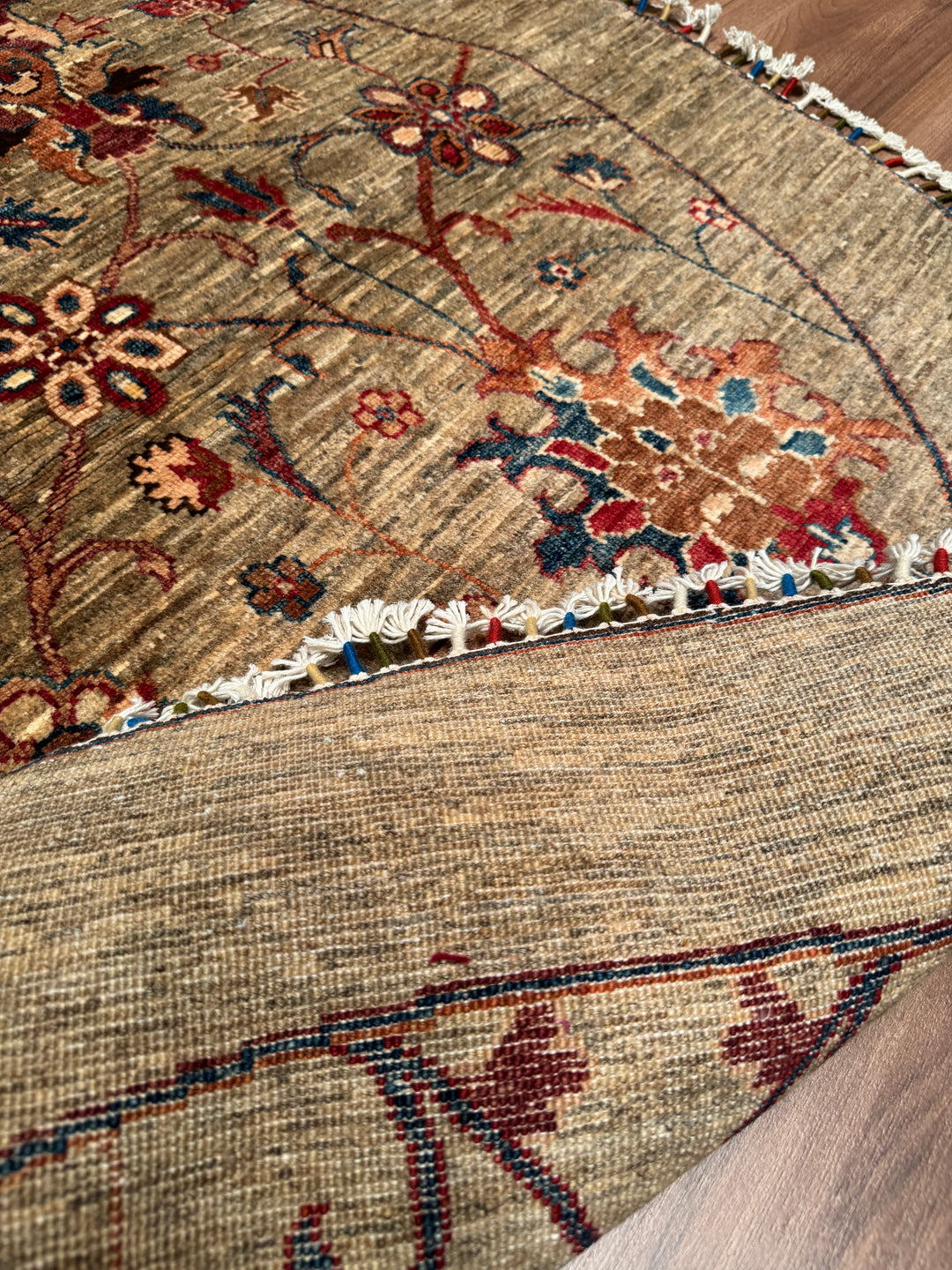 Sultani Binbirgece Yuvarlak Orijinal El Dokuması Bej Kök Boya Yün Halı 153x156 2.39 Metrekare - 5x5 ft