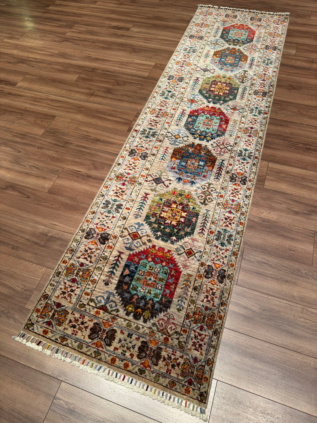 Veziri Orijinal El Dokuması Yolluk Bej Kök Boya Yün Halı 0.79x300 2.37 Metrekare - 3x10 ft