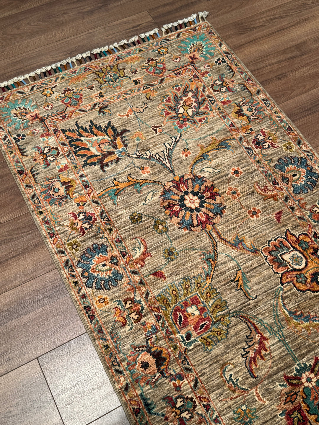 Sultani Binbirgece Yolluk Orijinal El Dokuması Bej Kök Boya Yün Halı 0.83x495 4.11 Metrekare - 3x16 ft