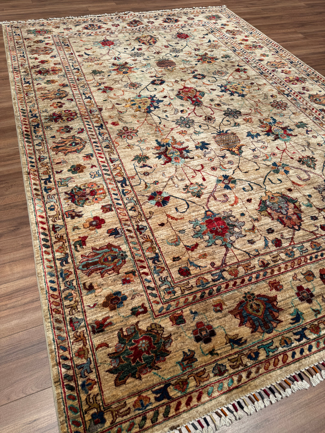 Sultani Binbirgece Orijinal El Dokuması Bej Kök Boya Yün Halı 207x300 6.21 Metrekare - 7x10 ft