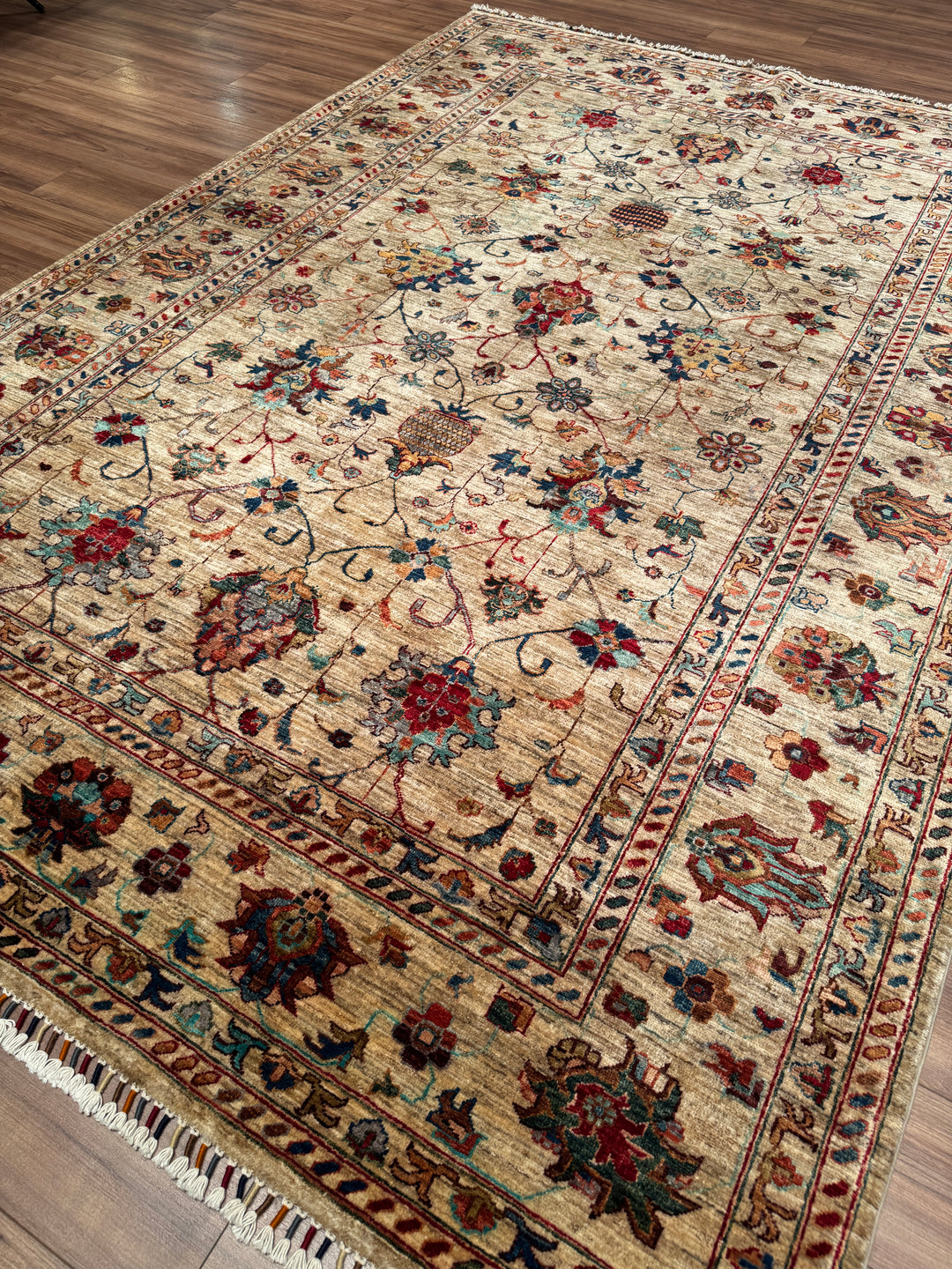 Sultani Binbirgece Orijinal El Dokuması Bej Kök Boya Yün Halı 207x300 6.21 Metrekare - 7x10 ft
