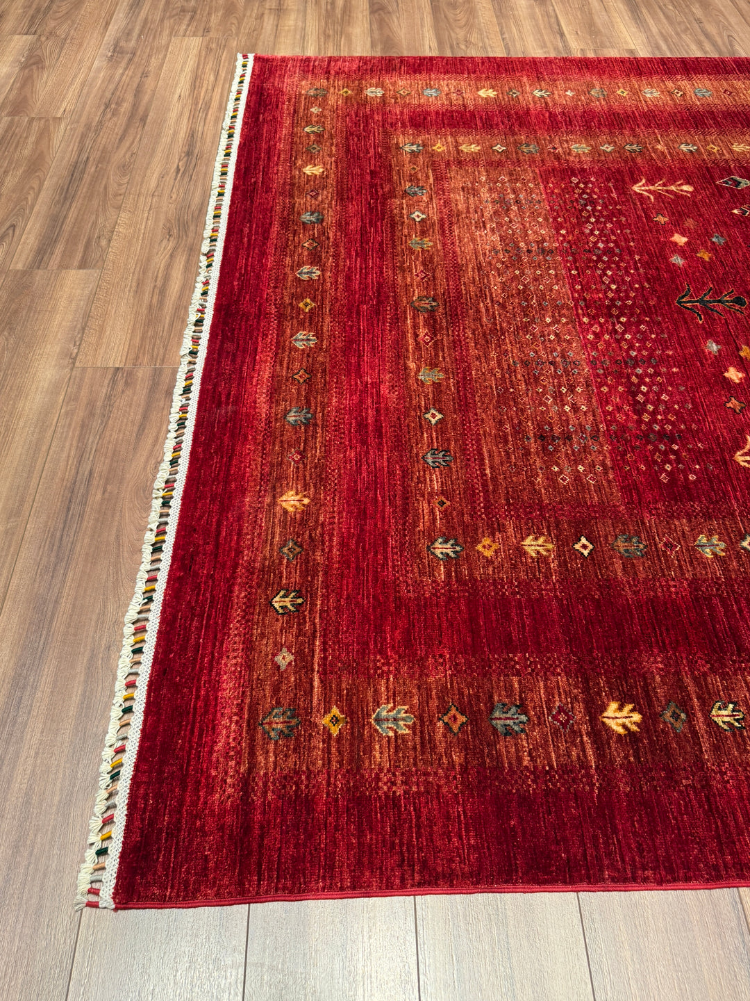 Khorjin Orijinal El Dokuması Kırmızı Kök Boya Yün Halı 215x286 6.15 Metrekare - 7x10 ft