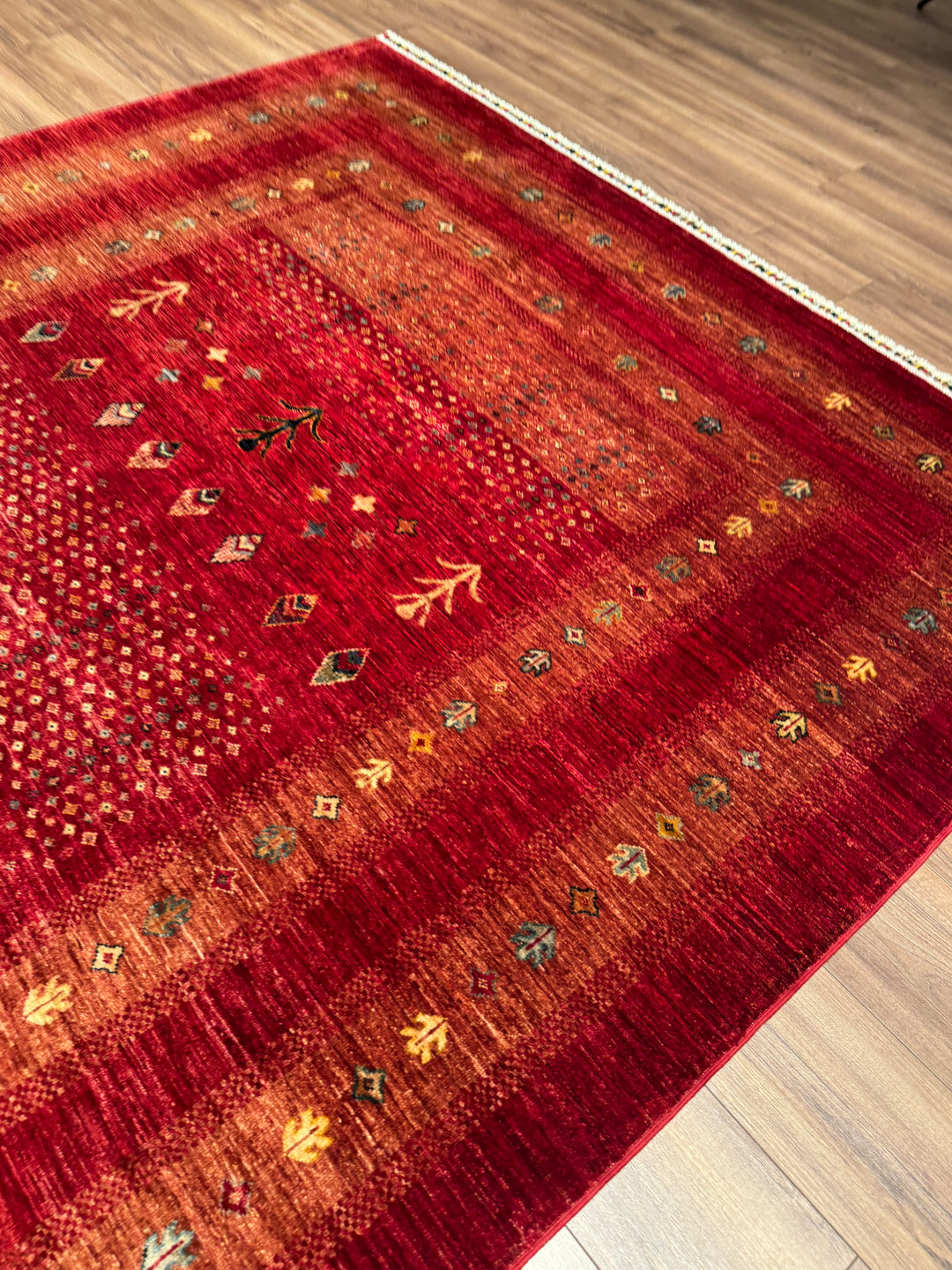 Khorjin Orijinal El Dokuması Kırmızı Kök Boya Yün Halı 215x286 6.15 Metrekare - 7x10 ft