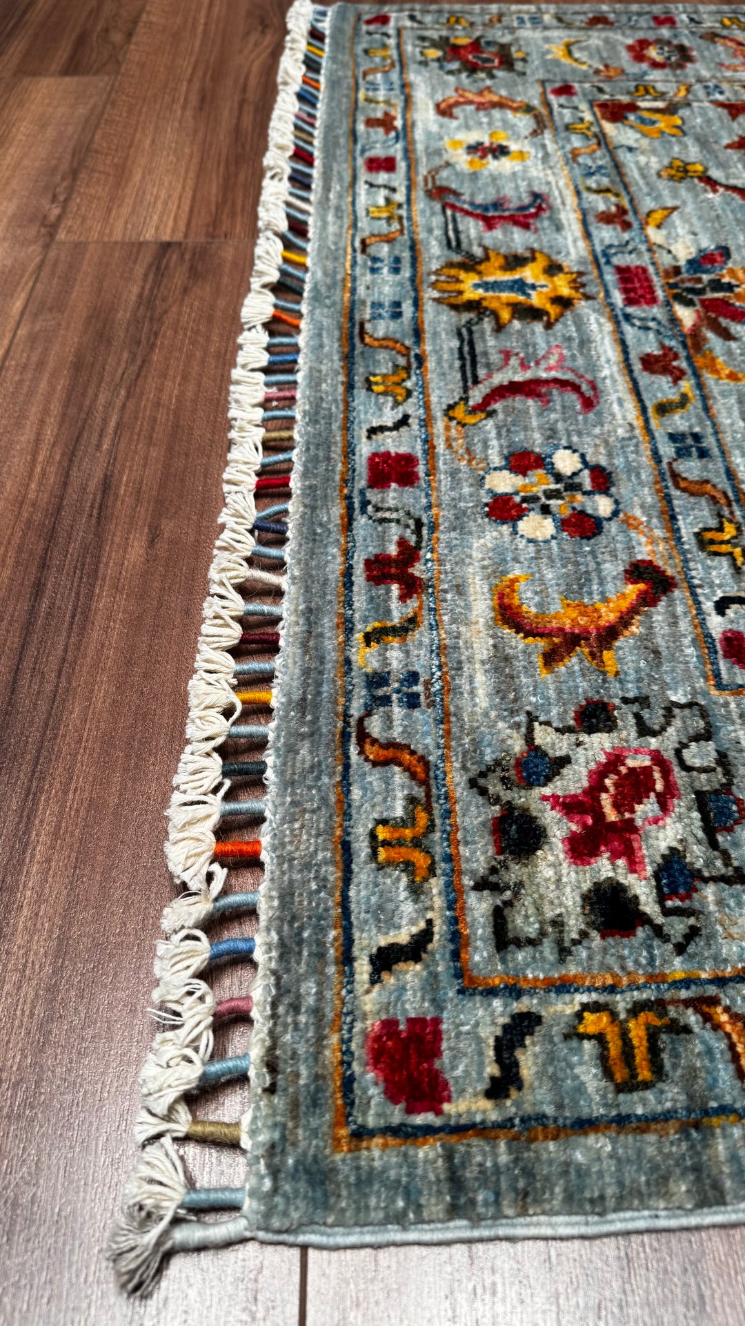 Sultani Çiçekli Orjinal El Dokuması Gri Kök Boya Yün Halı 102x154 1.57 Metrekare - 3x5 ft