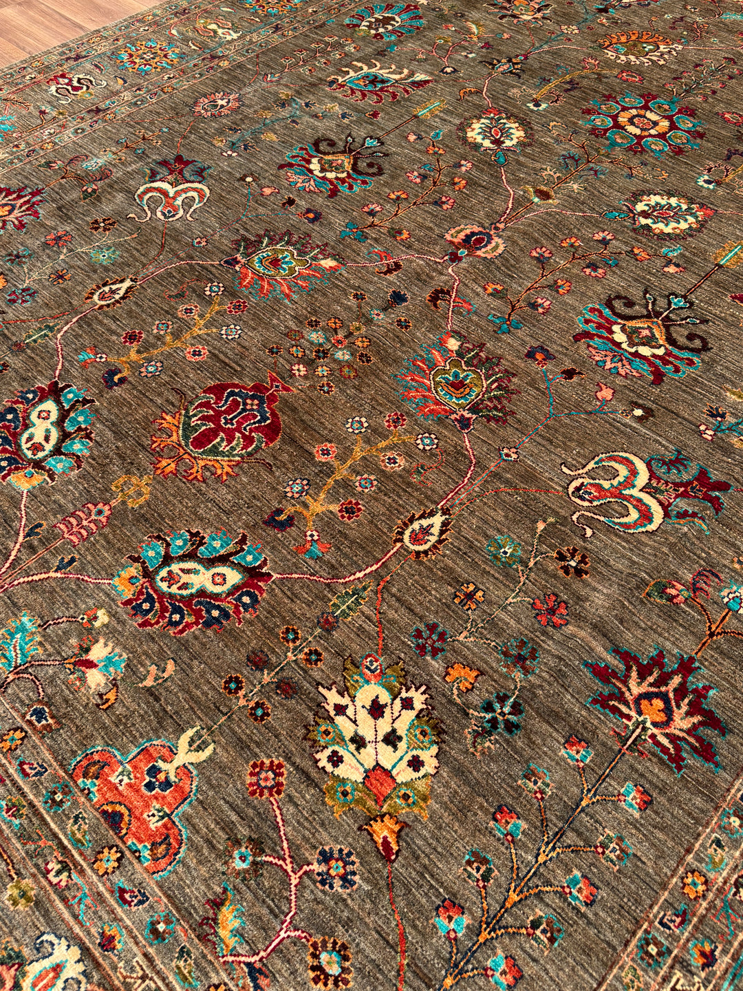 Sultani One Thousand and One Nights Original Handwoven Earth Dye Wool Rug 270x367 cm (9.91 square meters) - 9x12 ft 