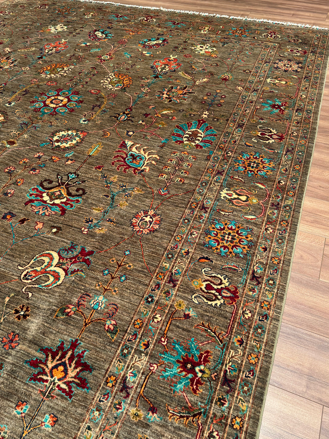 Sultani One Thousand and One Nights Original Handwoven Earth Dye Wool Rug 270x367 cm (9.91 square meters) - 9x12 ft 
