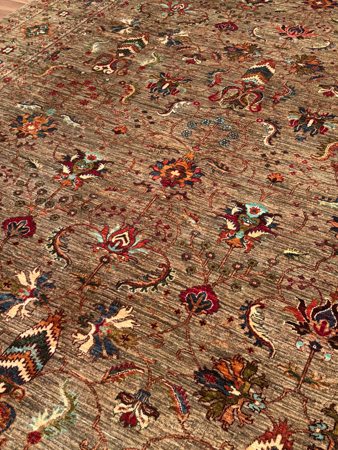 Sultani One Thousand and One Nights Original Handwoven Earth Dye Wool Rug 273x373 cm (10.18 square meters) - 9x12 ft 