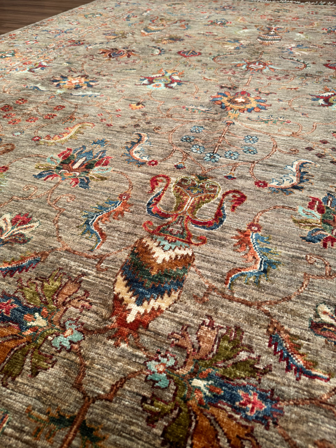 Sultani One Thousand and One Nights Original Handwoven Earth Dye Wool Rug 273x373 cm (10.18 square meters) - 9x12 ft 