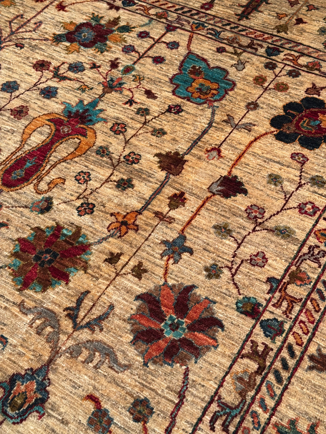 Sultani Floral Original Handwoven Beige Root Dye Wool Rug 254x310 cm (7.87 square meters) - 8x10 ft 
