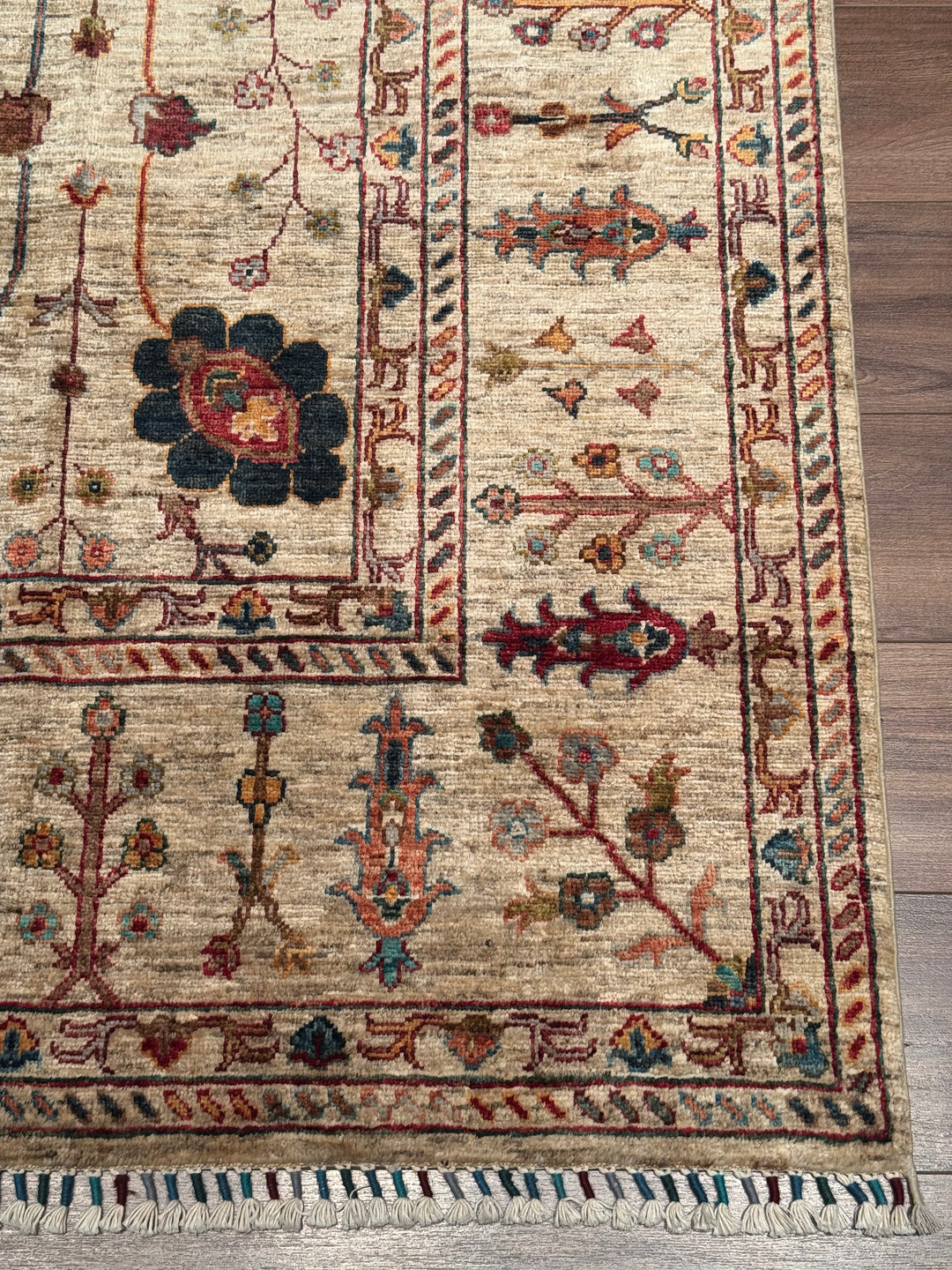 Sultani Floral Original Handwoven Beige Root Dye Wool Rug 254x310 cm (7.87 square meters) - 8x10 ft 