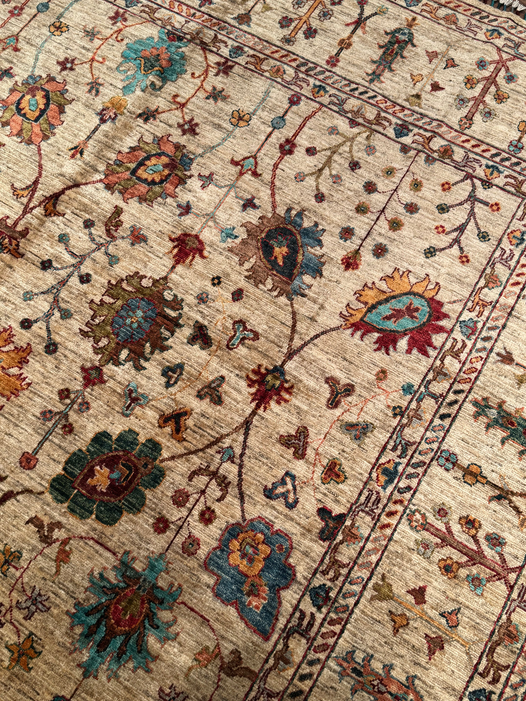 Sultani Floral Original Handwoven Beige Root Dye Wool Rug 254x310 cm (7.87 square meters) - 8x10 ft 