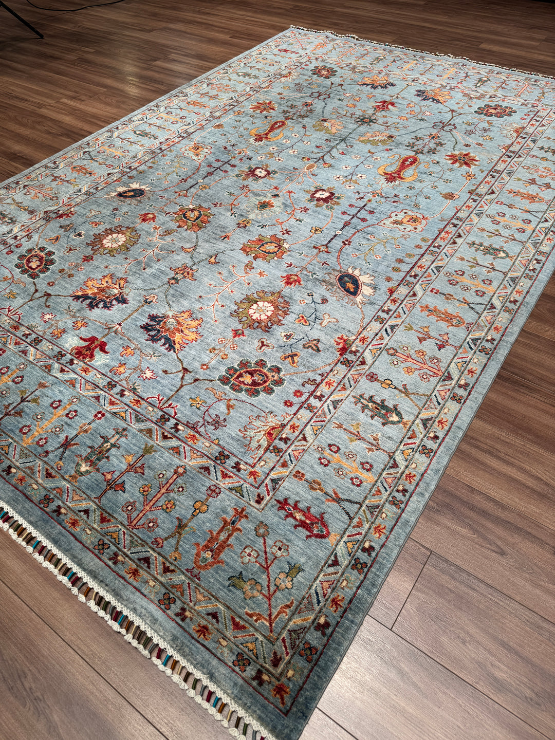 Sultani Çiçekli Orijinal El Dokuması Gri Kök Boya Yün Halı 208x310 6.45 Metrekare - 7x10 ft