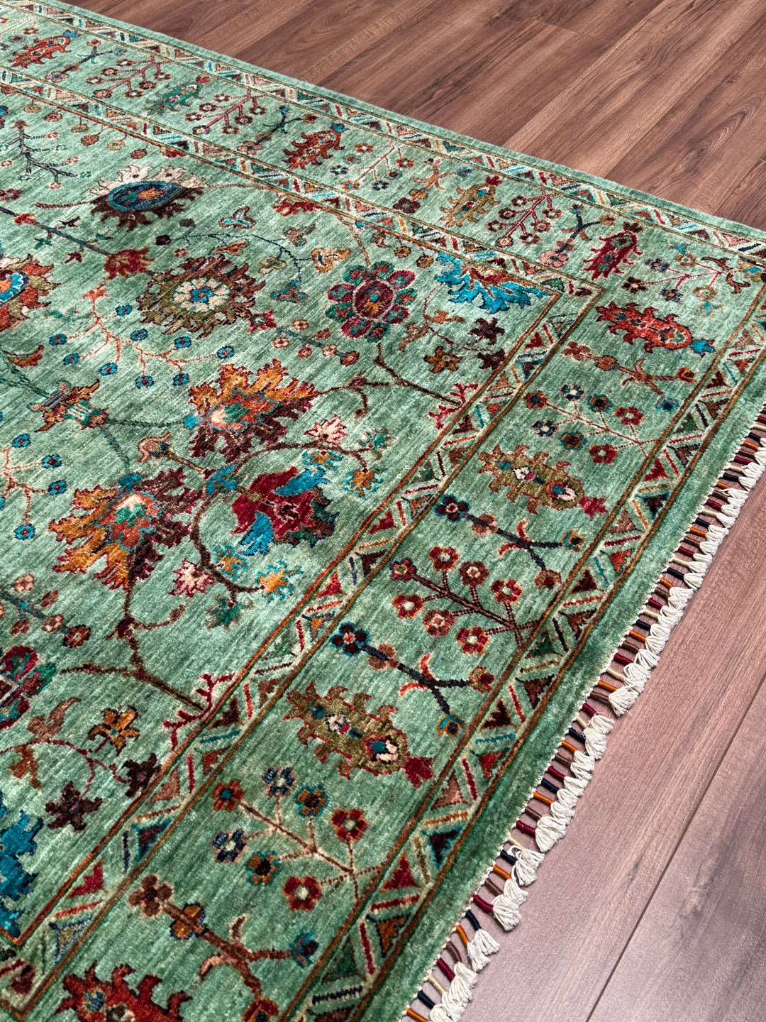 Sultani Çiçekli Orijinal El Dokuması Yeşil Kök Boya Yün Halı 171x254 4.34 Metrekare - 5x8 ft