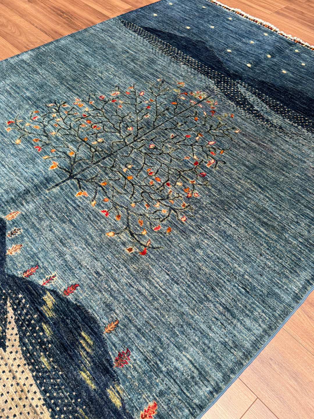 Hayat Ağacı Orijinal El Dokuması Mavi Kök Boya Yün Halı 173x239 4.13 Metrekare - 5x8 ft