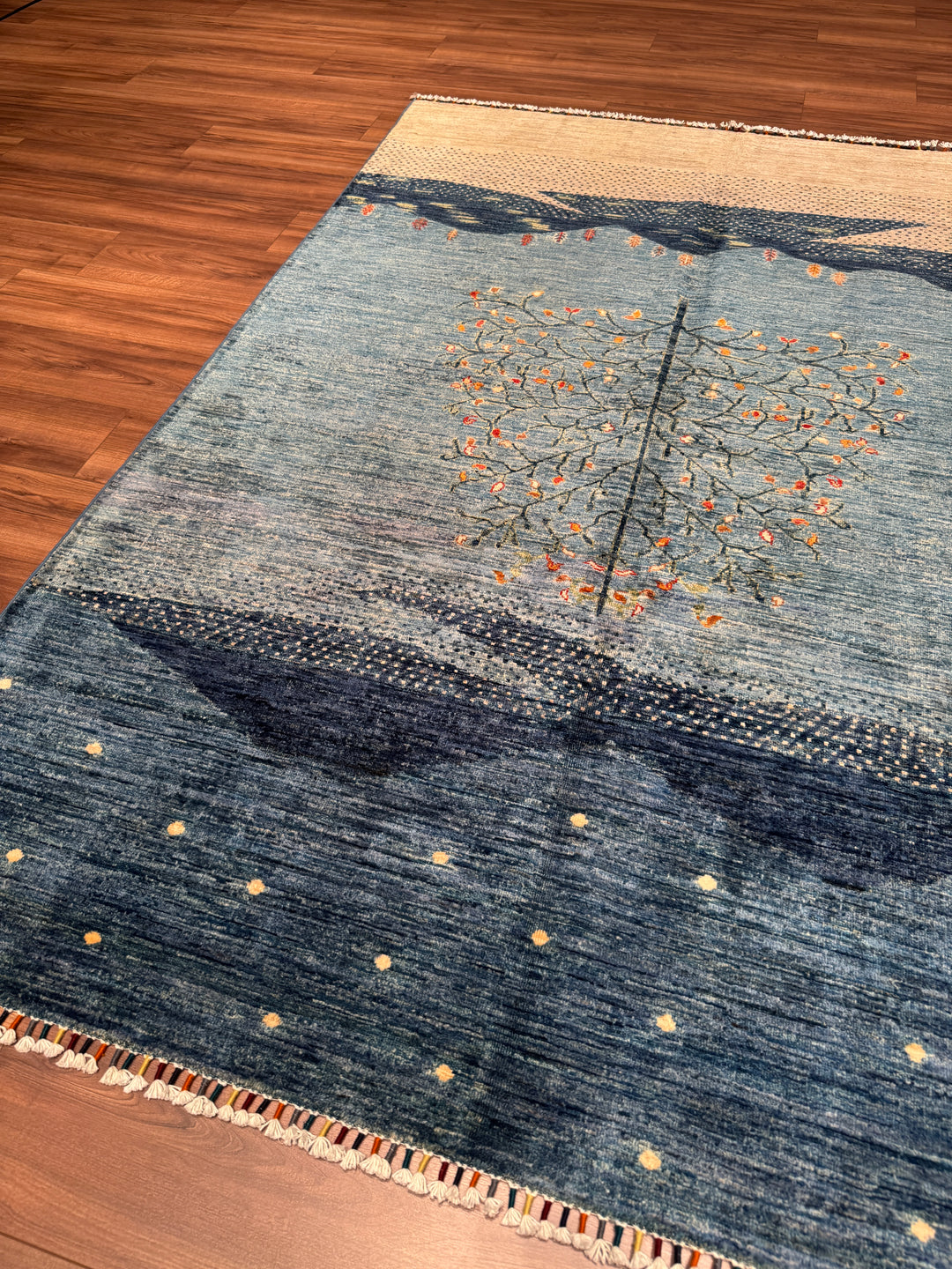 Hayat Ağacı Orijinal El Dokuması Mavi Kök Boya Yün Halı 173x239 4.13 Metrekare - 5x8 ft